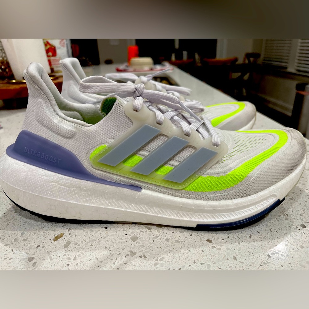 Addidas Ultraboost Light